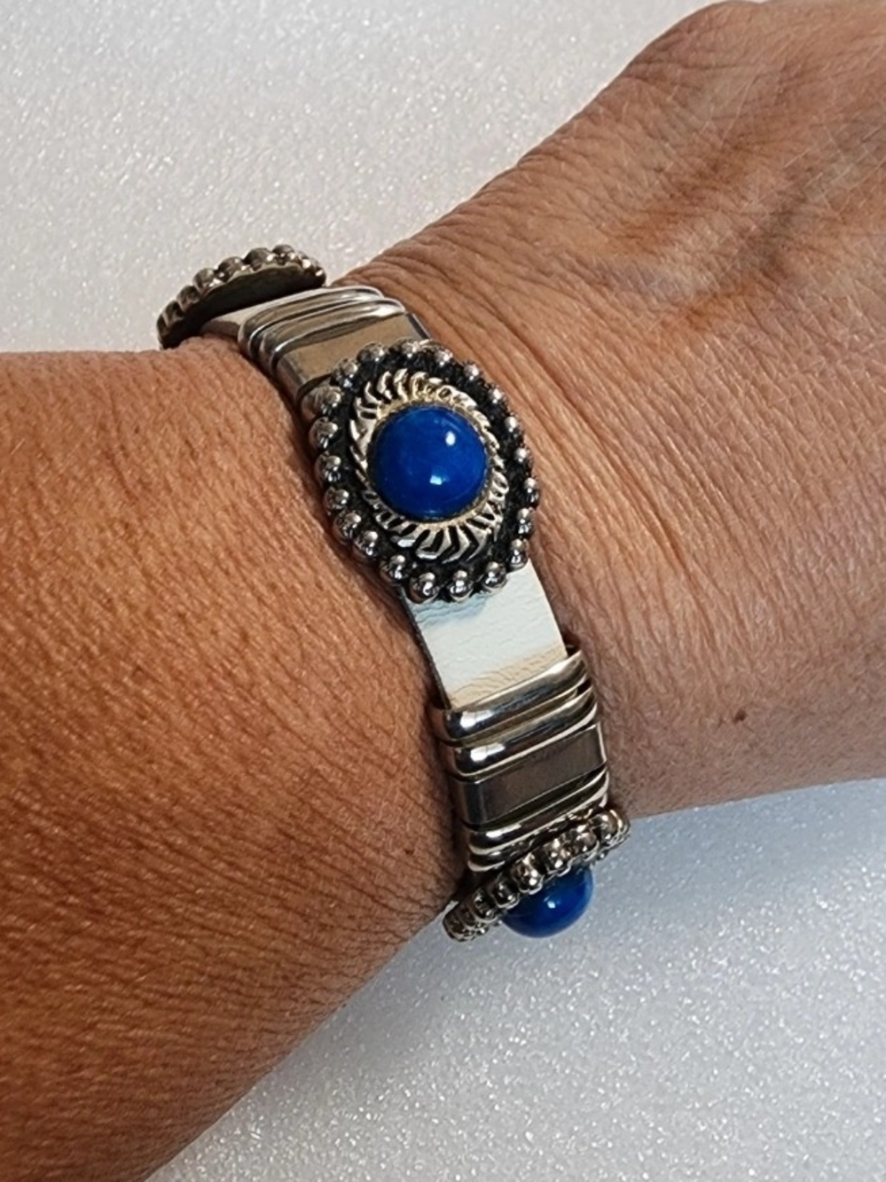 Blue Cabochon Silver Tone White Faux Leather Snap Bracelet Adjustable 7-7.5" Boh